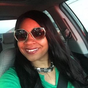 Meet your Posher, Crystal